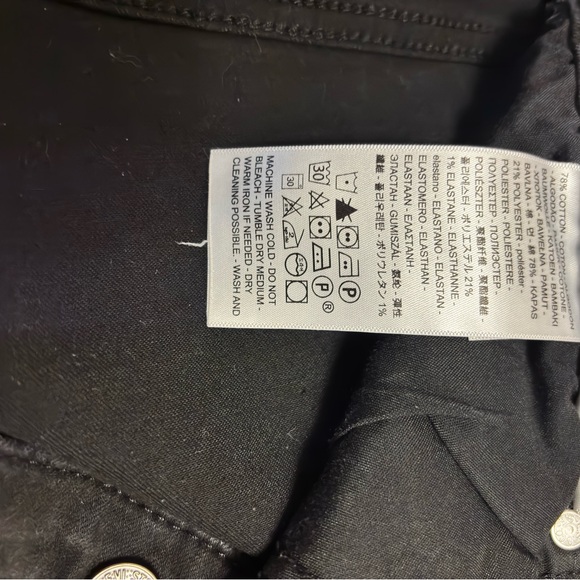 Levi's Women's 711 Skinny Jeans in Soft Black - Picture 5 of 6